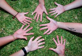 The impact of excess choice on deferment of decisions to volunteer